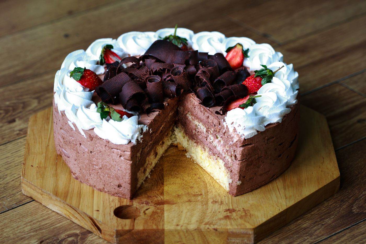 Strawberry cream slice from the bakehouse